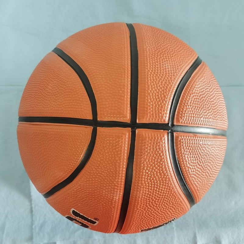 baloncesto de goma